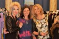 Ilona Donátová, její sestra Romana Krejčí a modelka Marta Richterová.