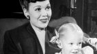 První žena Jane Wyman s dcerou Maureen (1944).