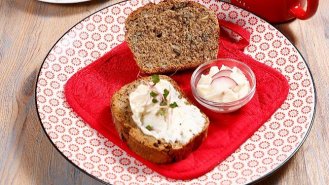 (Nejen) podzimní pečení (4): Semínkový chléb