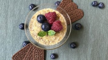 Limetkovo-broskvový chia pudink