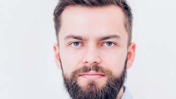 Mám velmi citlivé zuby a často mě bolí, když piji příliš studené. Jak to mohu zmírnit?