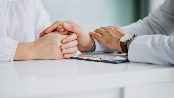 Příběh Karly (45): Sestřička a doktor
