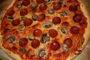 Houbová pizza