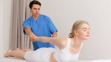 Ohnete palec až k zápěstí? Hypermobilita ohrožuje téměř třetinu lidí