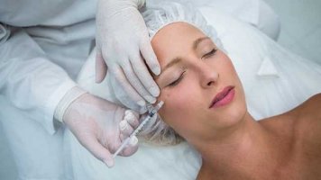 Malý průvodce estetickou medicínou. Nebojte se „botoxu“ (2)
