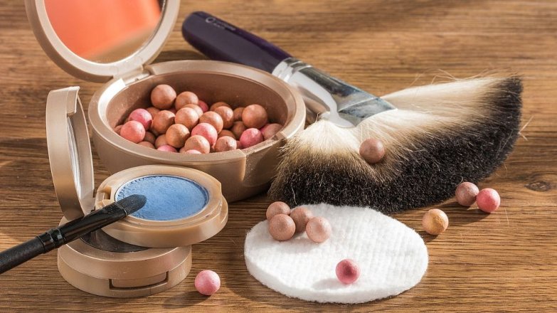 Víte, jakou trvanlivost má rtěnka a další kosmetické prostředky?