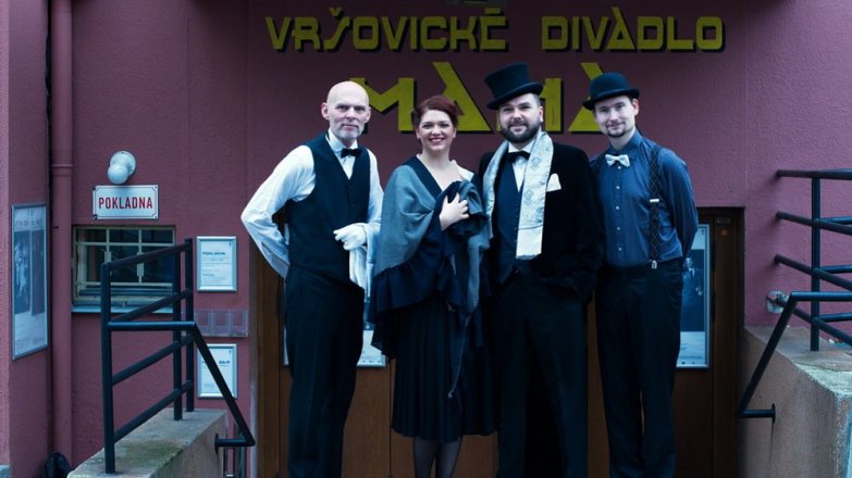 Online premiéra Smutné neděle
