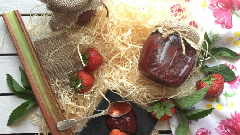 Jahodový džem s rebarborou