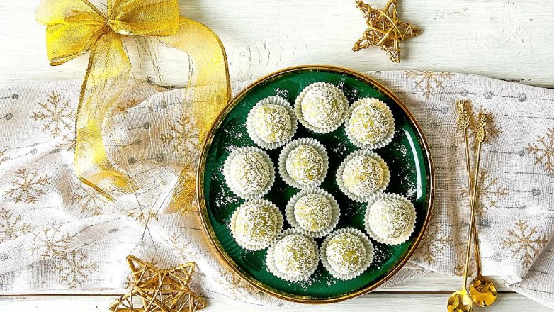 Kokosové matcha kuličky bez lepku