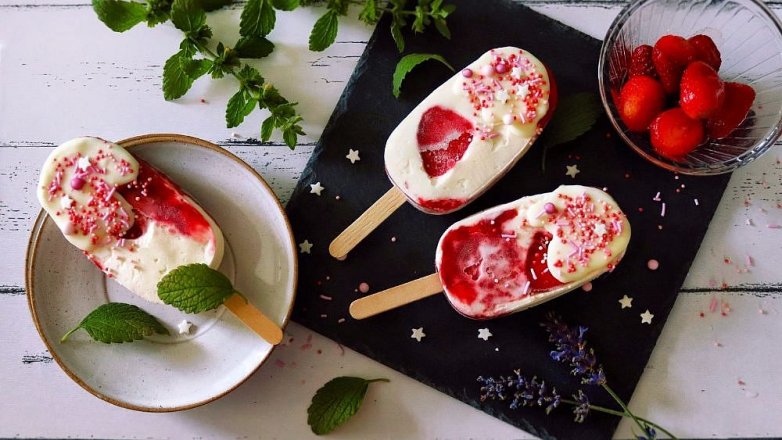 Krémové jahodové nanuky