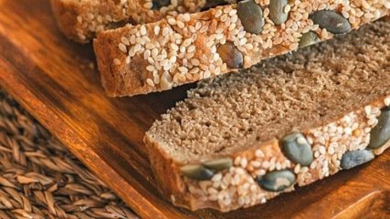 Celozrnný žitný chléb